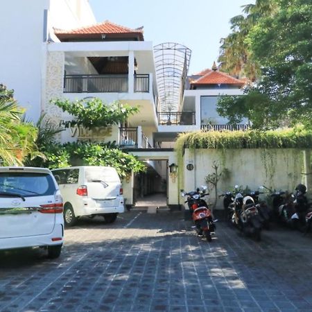 Legian Village Residence Seminyak Esterno foto