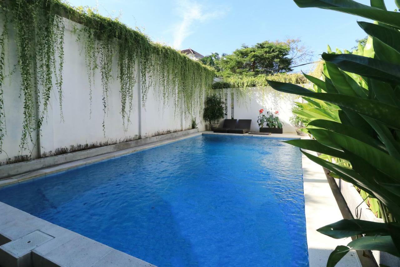 Legian Village Residence Seminyak Esterno foto